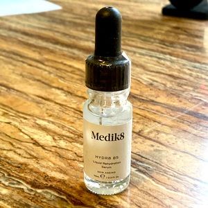 Final Sale-Medik8 Serum